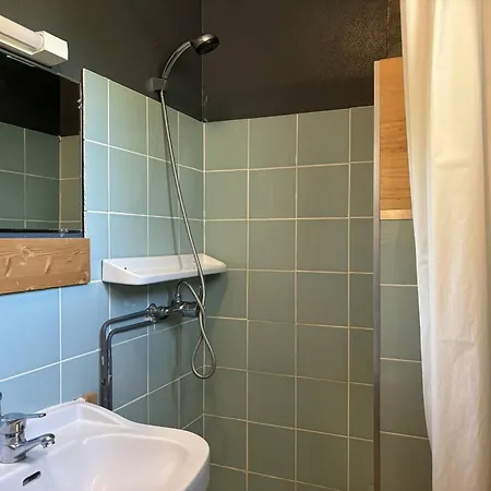 Appartement Fonctionnel Pres Du Centre Bourg, Balcon Et Parking Gratuit - Fr-1-548-2 *